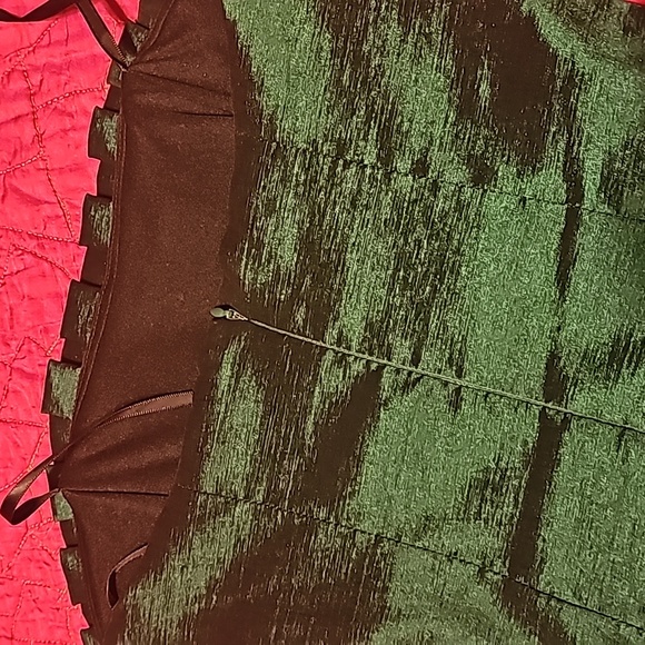 Emerald green tagfeta cocktail dress size 4 - Picture 4 of 6